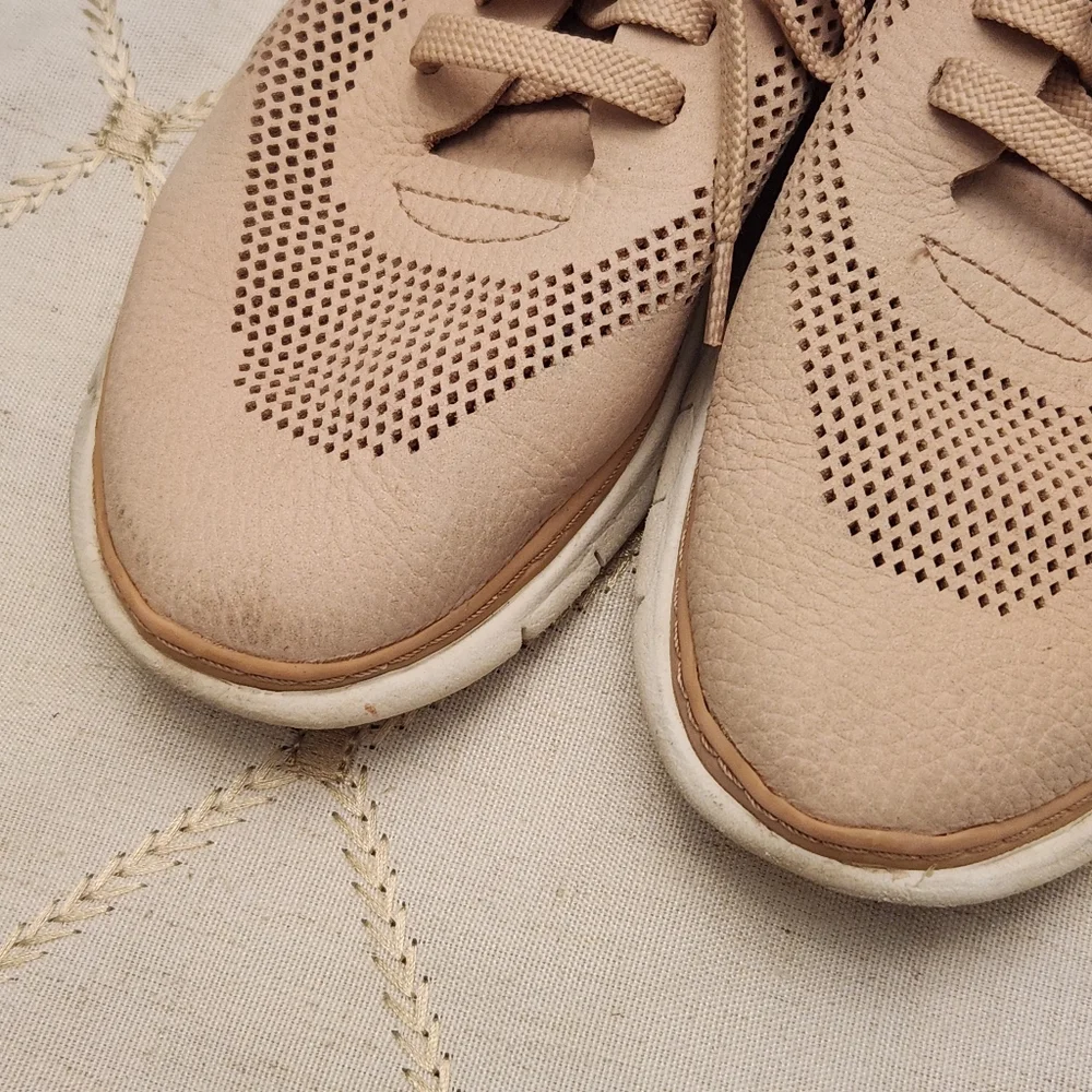 Vionic Joey Sneakers Women's Size 6 Dusty Pink‎ Athletic Walking Comfort GUC